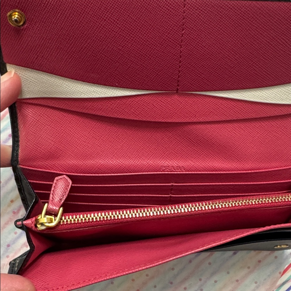 Prada Black Leather Wallet with Gold Logo - Picture 9 of 14